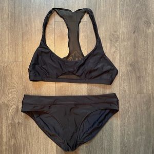 Lululemon bikini black size 4